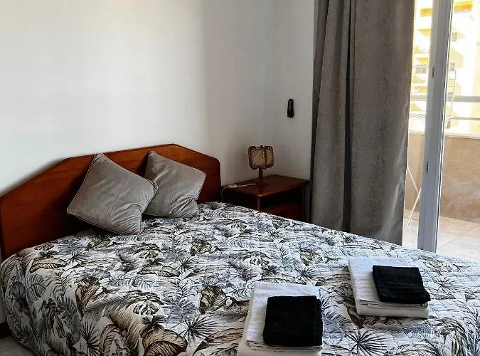 Encantador Na Da Rocha Апартаменты *