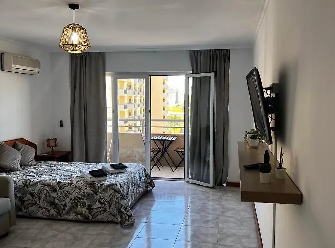 Encantador Na Da Rocha Appartamento Portimão